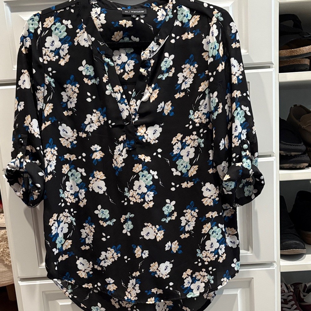 Chic Black Floral Blouse